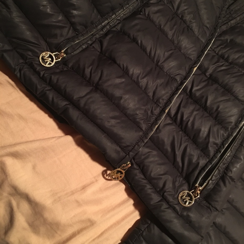 MICHAEL KORS black bubble jacket - Picture 3 of 7